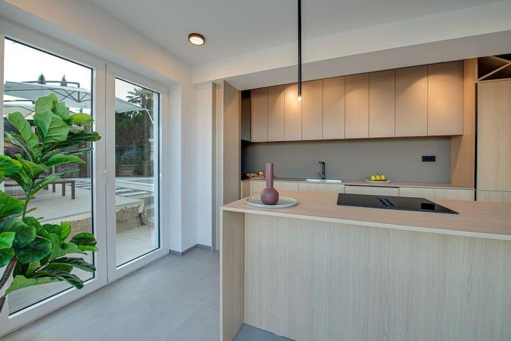 Appartement Starfish With Private Pool And Magnificent Sea View